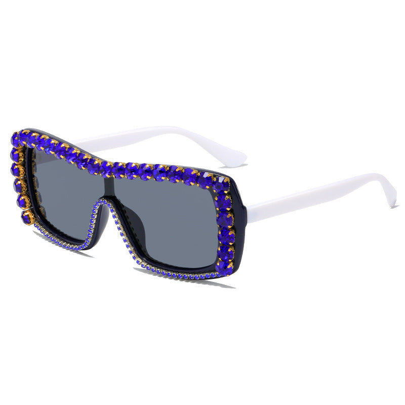 Damen extravagante Sonnenbrille mit funkelnden Akzenten Brehn
