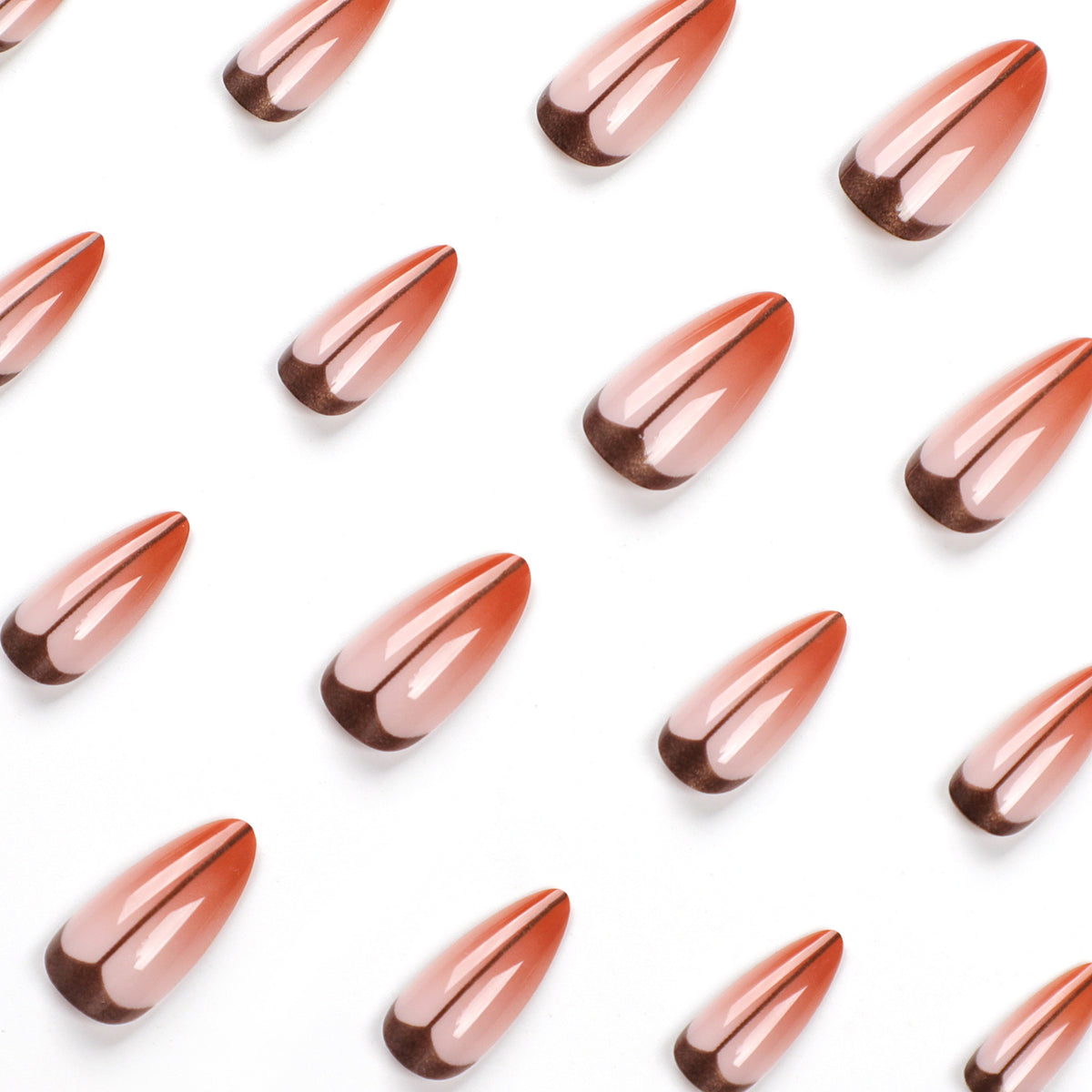 Kunstvolle Stiletto-Nägel mit trendigem Ombre-Effekt Brehn