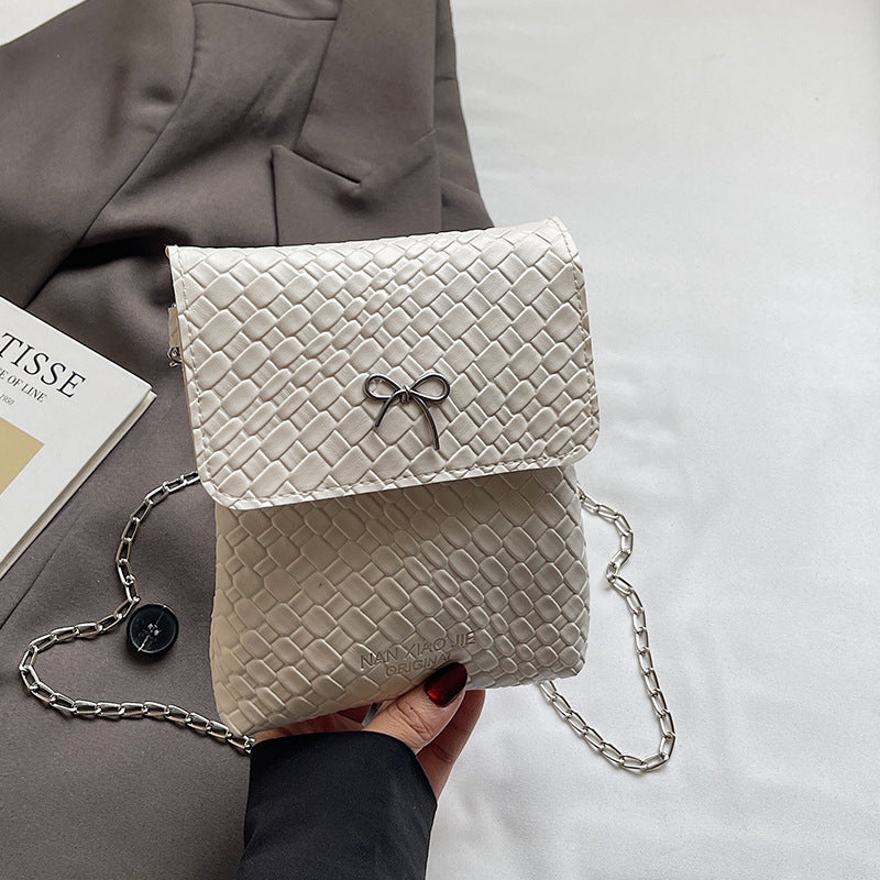 Texturierte Mini-Handtasche
