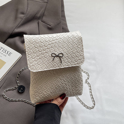 Texturierte Mini-Handtasche