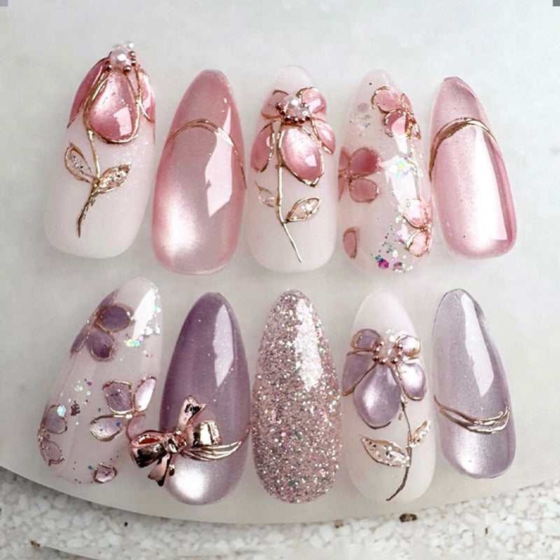 Künstlerisches Press-On Nageldesign Brehn