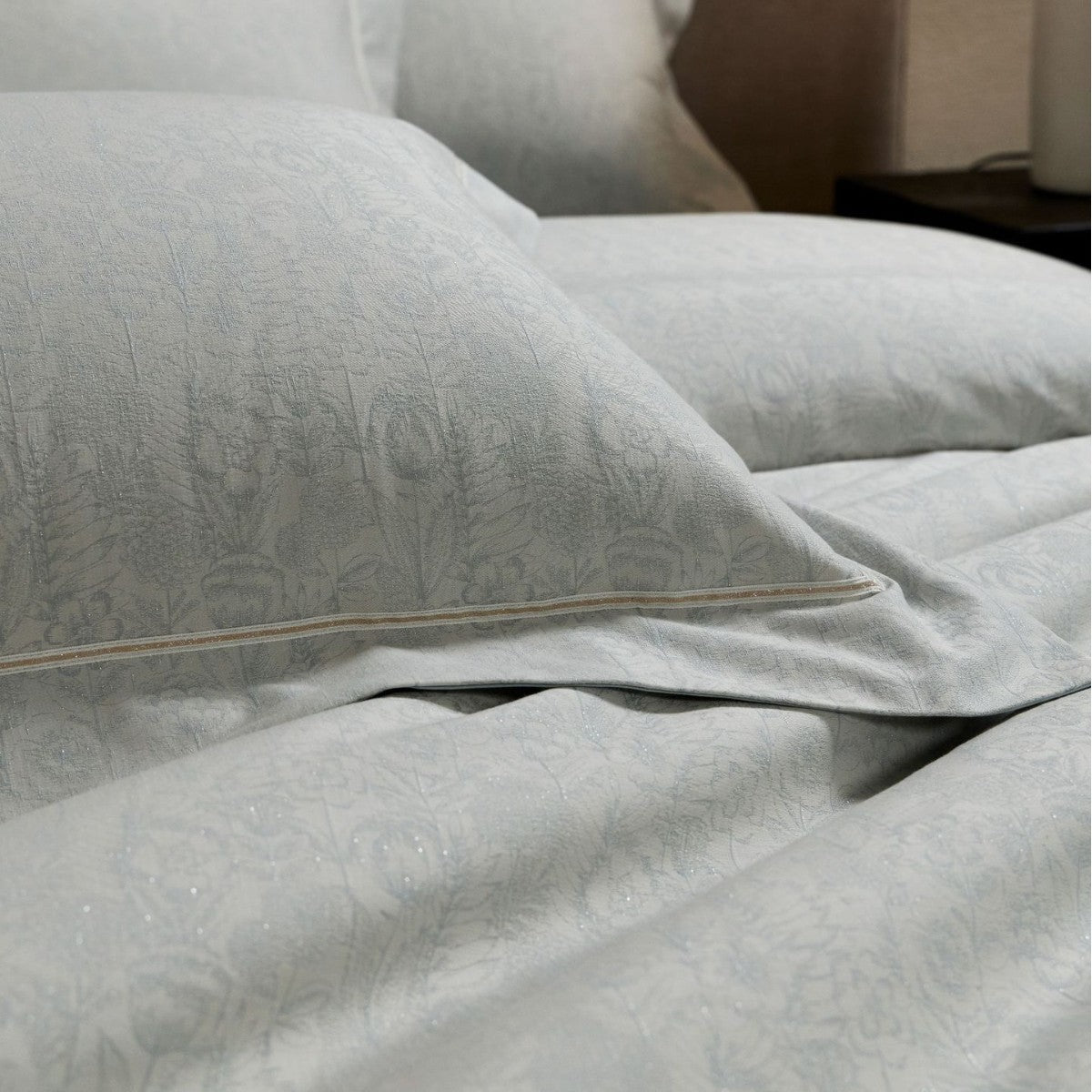 Luxuriöses Jacquard Floral Bettbezug-Set mit Paspelrand