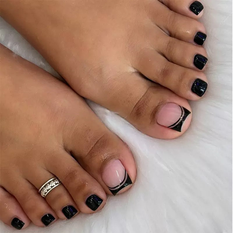 Kunstnagelset mit elegantem French Design Brehn