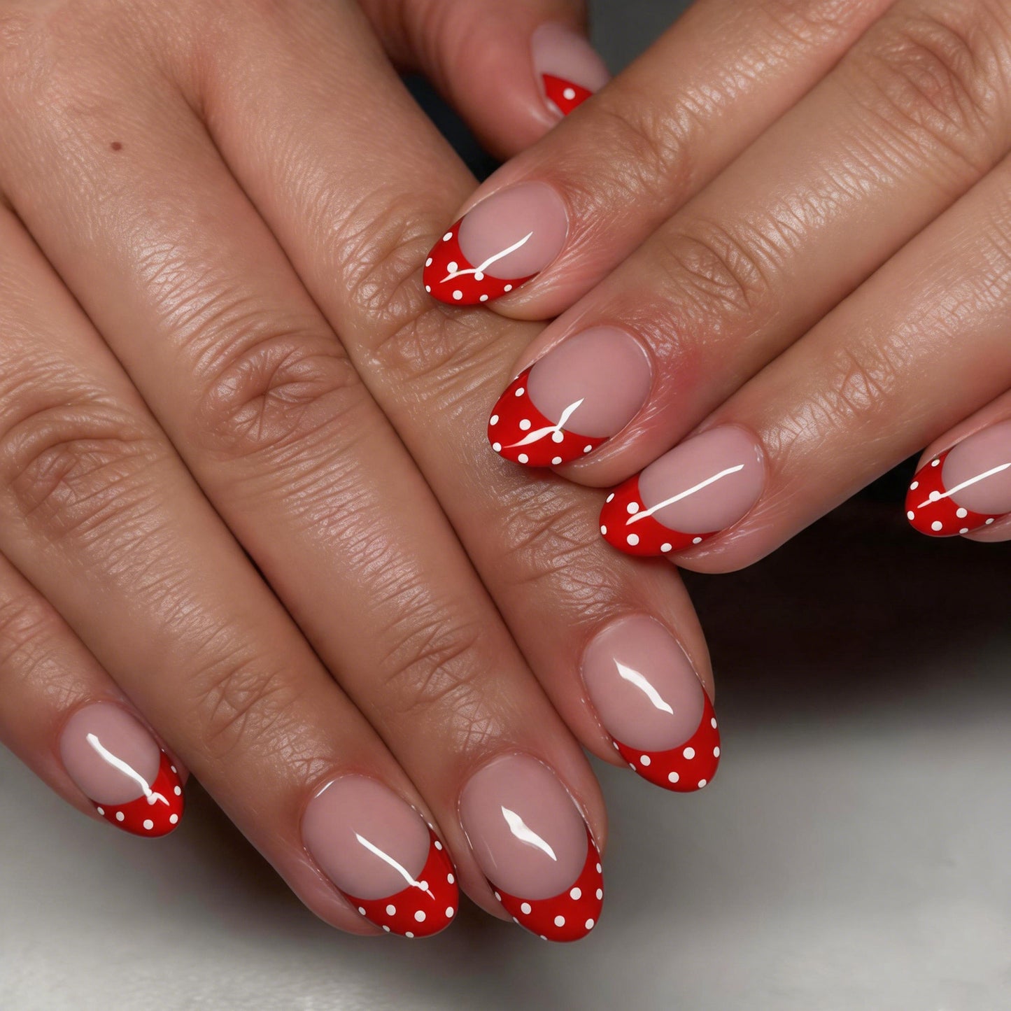 Dekoratives French Tip Nagelkunst Set Brehn