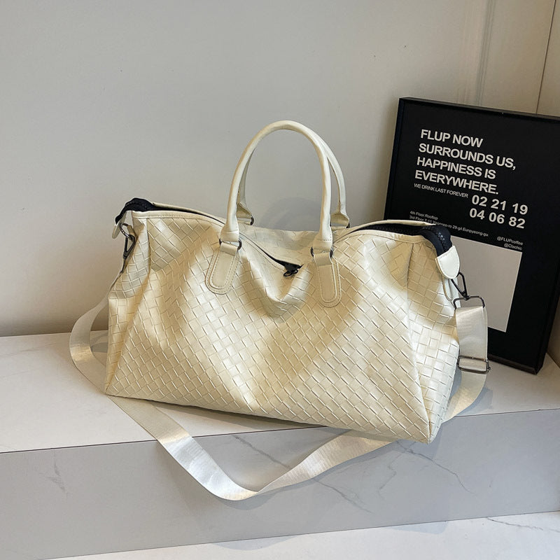 Handgefertigte Reisetasche Aus Geflochtenem Leder Brehn