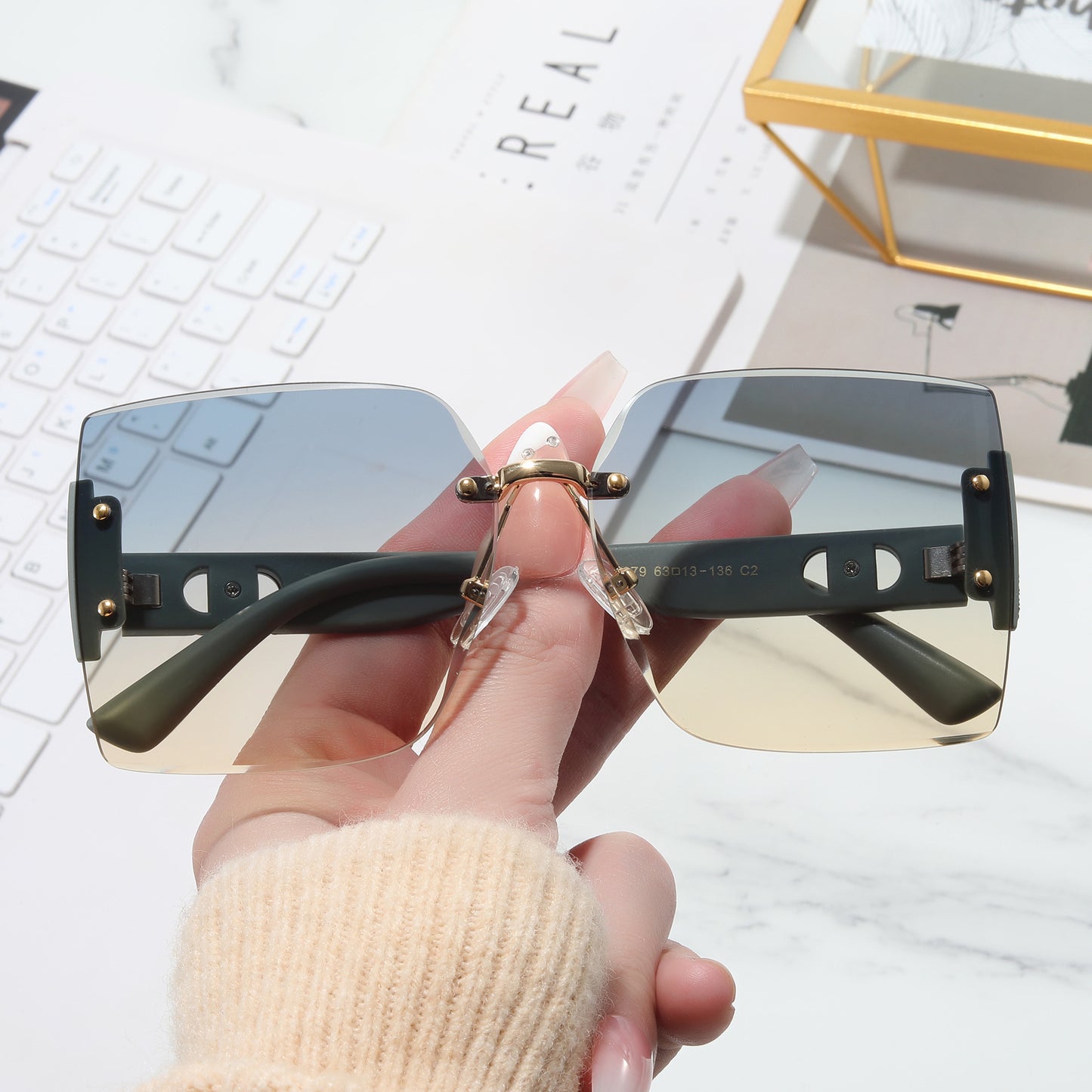 Damen Hochwertige rechteckige Sonnenbrille mit modischem Metallrahmen Brehn