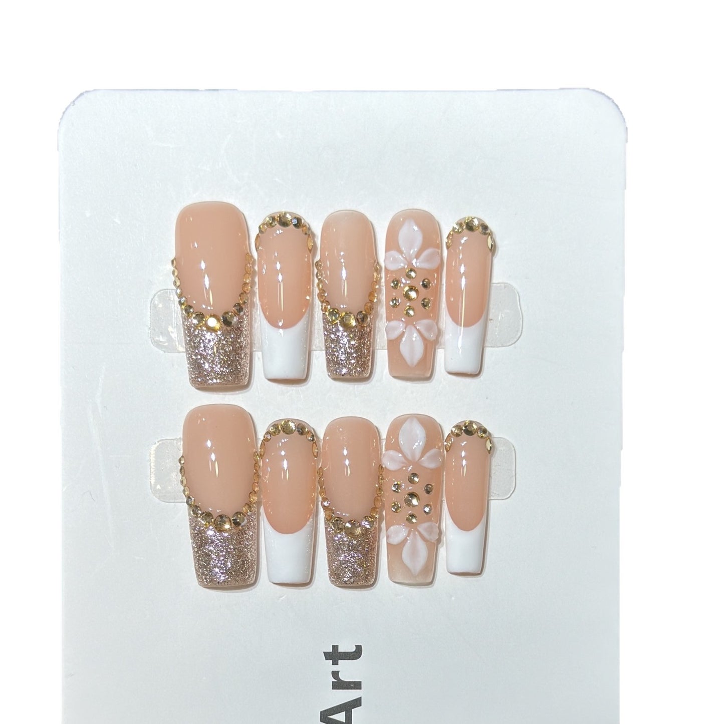 Luxuriöses Glänzendes Press-On Nagelkunstset mit Dekorativen Blumenelementen Brehn