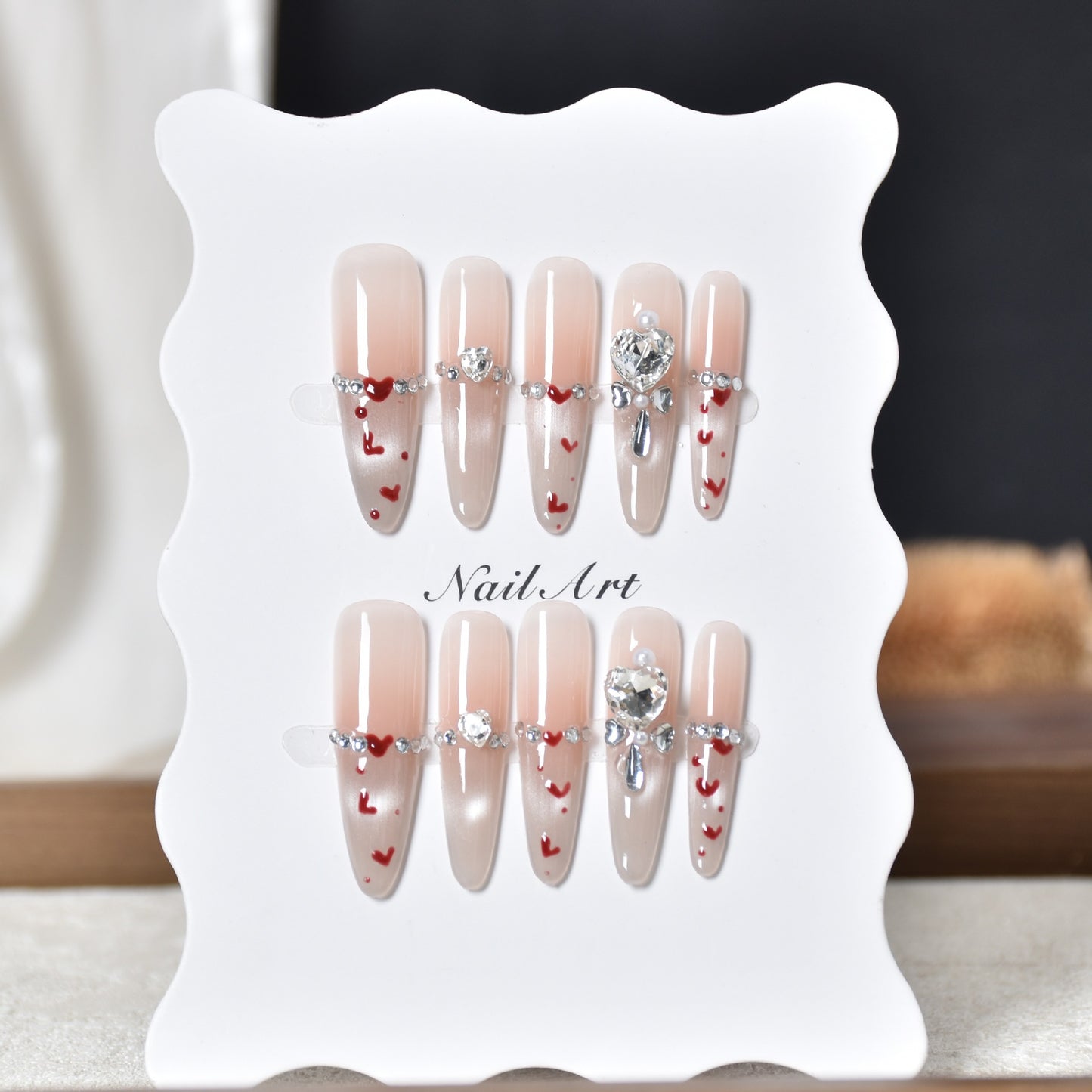 Dekoratives Press-On Nagelkunst Set Brehn