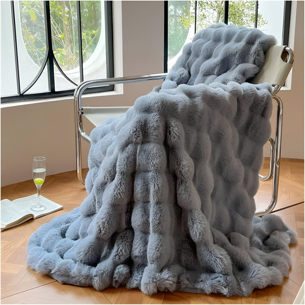 Flauschige Reisedecke aus Kunstfell – Weiche und waschbare Fleecedecke