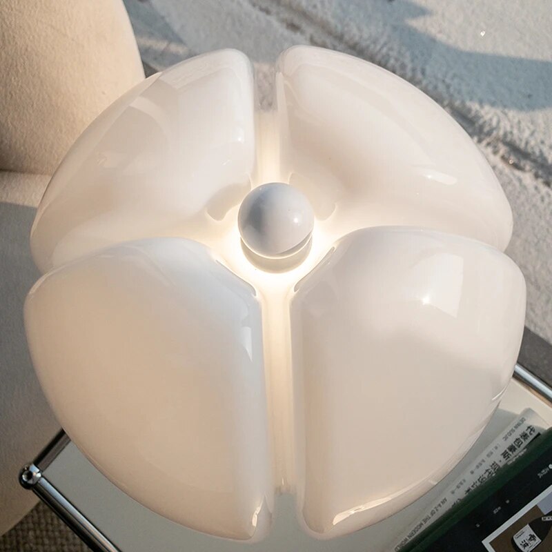 Brehn | Stilvolle Blumen Tischlampe – Fleur