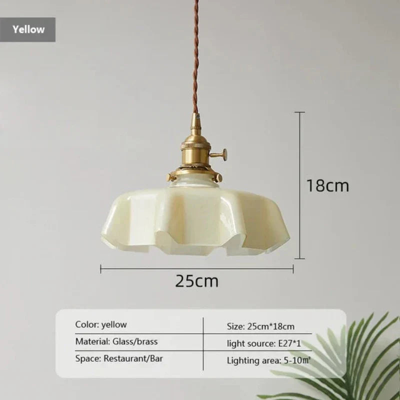 FrenchElegance – Zeitlose Messing-Pendelleuchte mit warmem Licht für klassische Interieurs