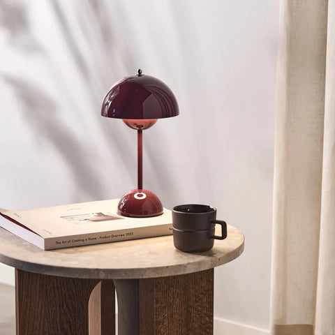 Brehn | Designer LED-Tischlampe mit Aurora-Effekt