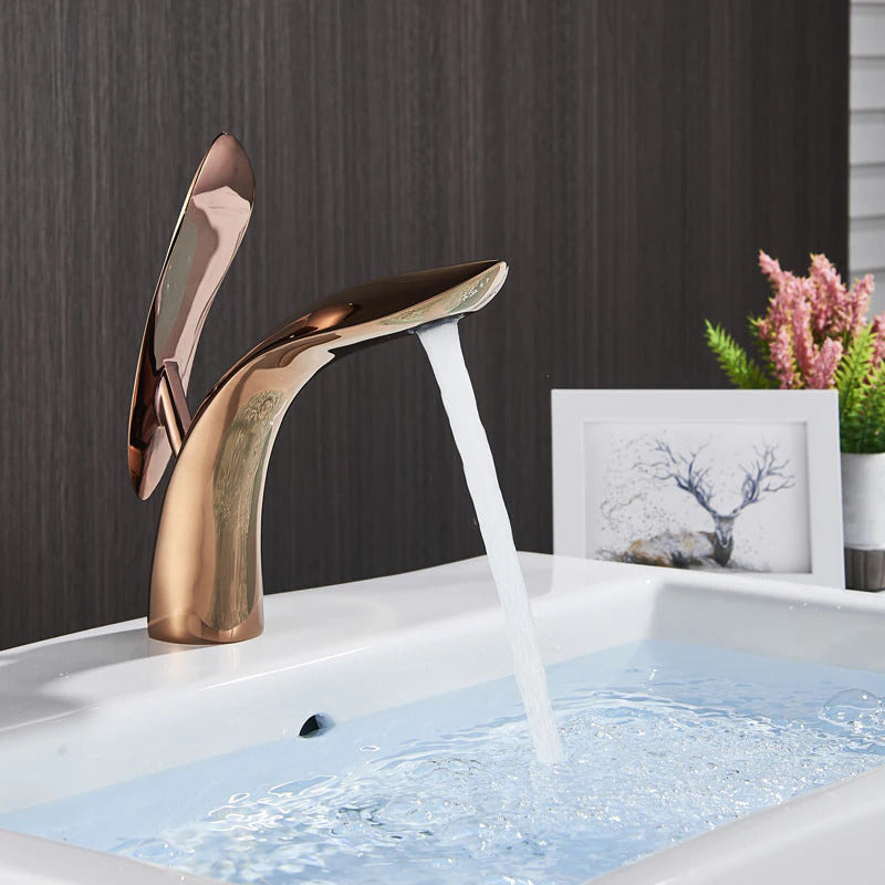 Brehn | Moderne Luxus-Badezimmerarmatur für ein stilvolles Badezimmer