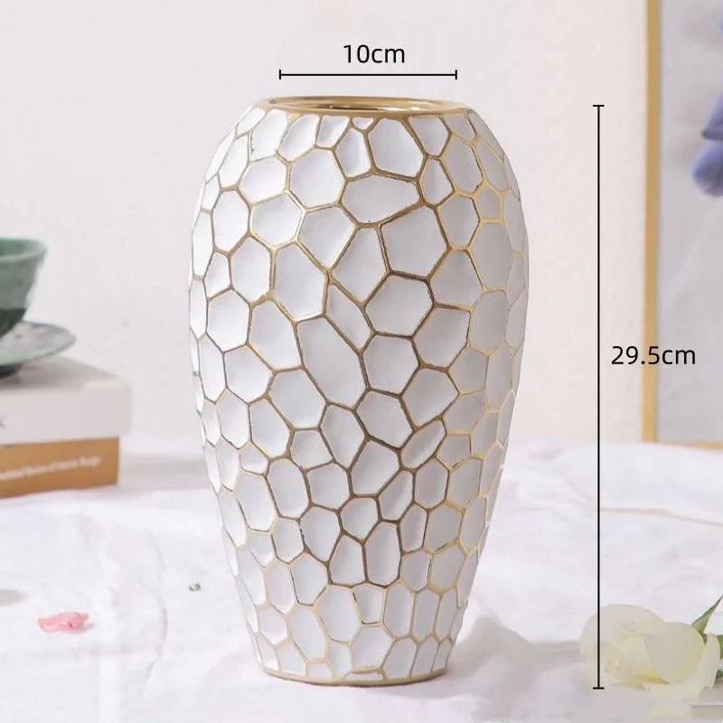 Brehn | Elegante Keramikvase mit goldenen Akzenten