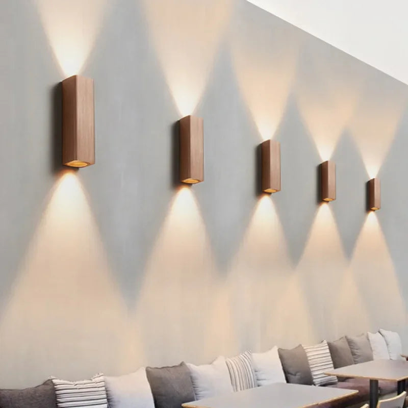 LumiGlow - Stilvolle LED-Wandlampe mit Warm- und Kaltlicht | Brehn