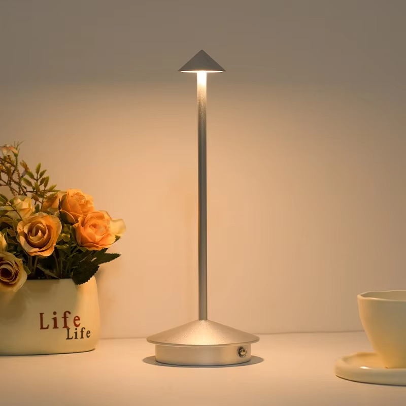 Wiederaufladbare LED-Schreibtischlampe mit Touch-Steuerung und 3 Lichtmodi