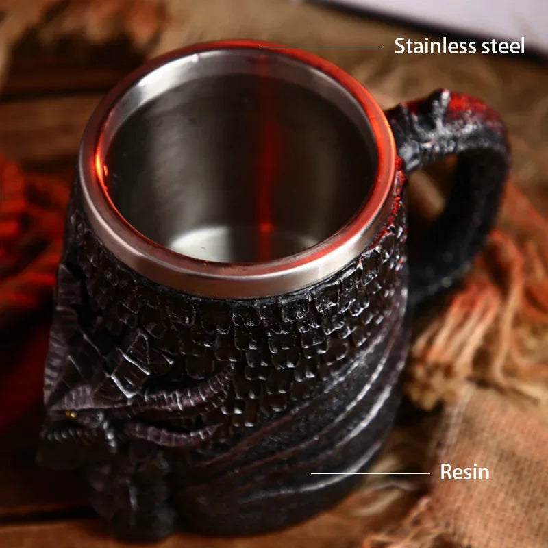 Brehn | Mittelalterlicher Drachenharz-Edelstahlbecher als Kaffeebecher oder Teebecher