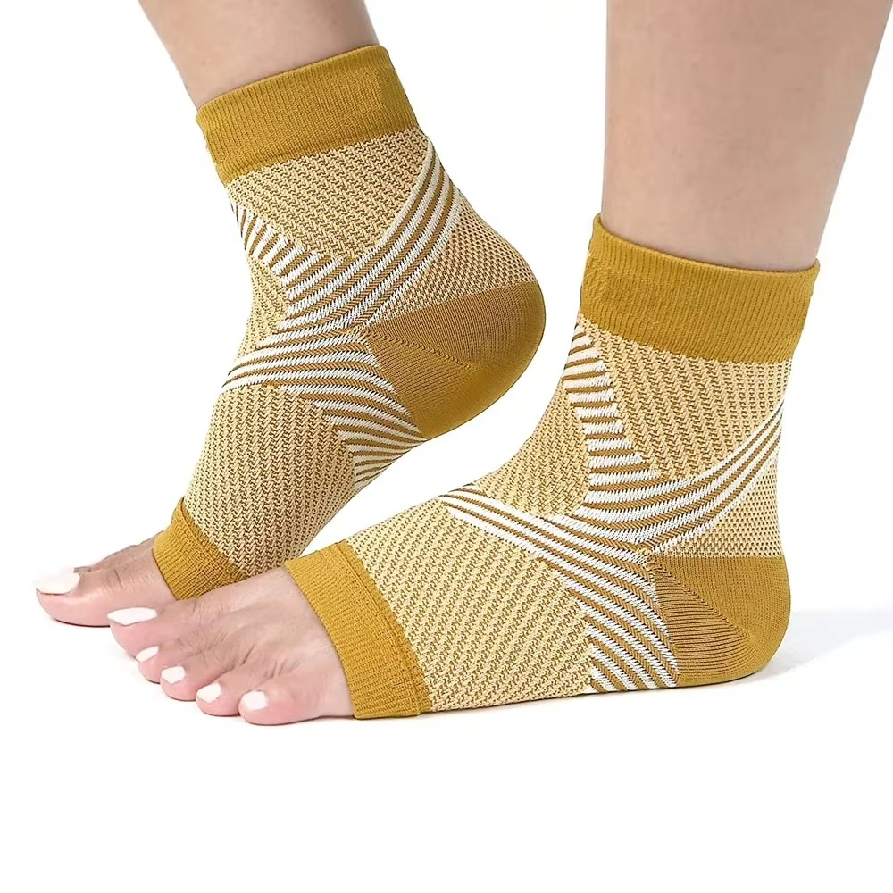 Nachtkompressionsstrümpfe bei Plantarfasziitis mit Fersen- und Fußgewölbeunterstützung