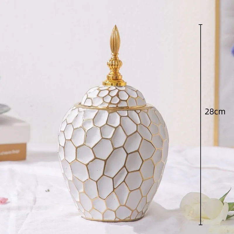 Brehn | Elegante Keramikvase mit goldenen Akzenten