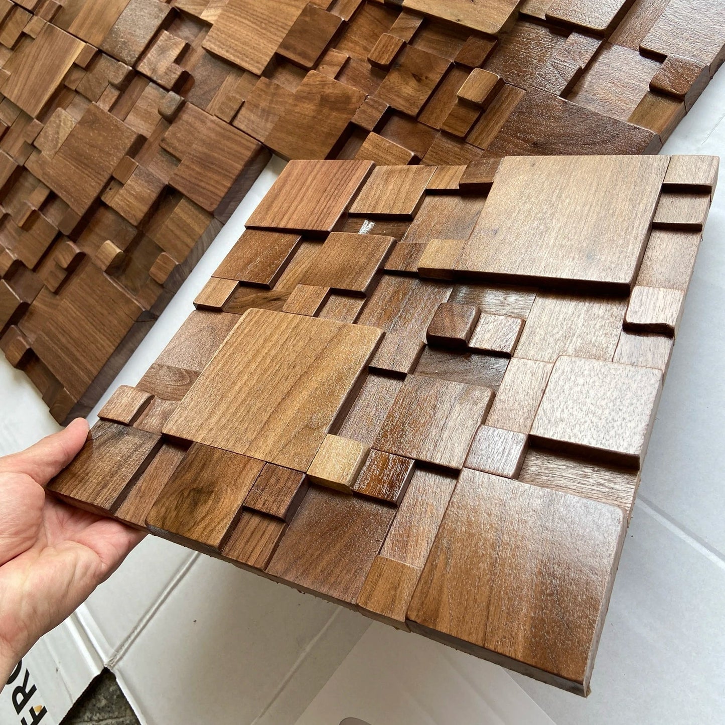 Brehn | Mosaikwandpaneele Massivholz und schallabsorbierende Dekoration
