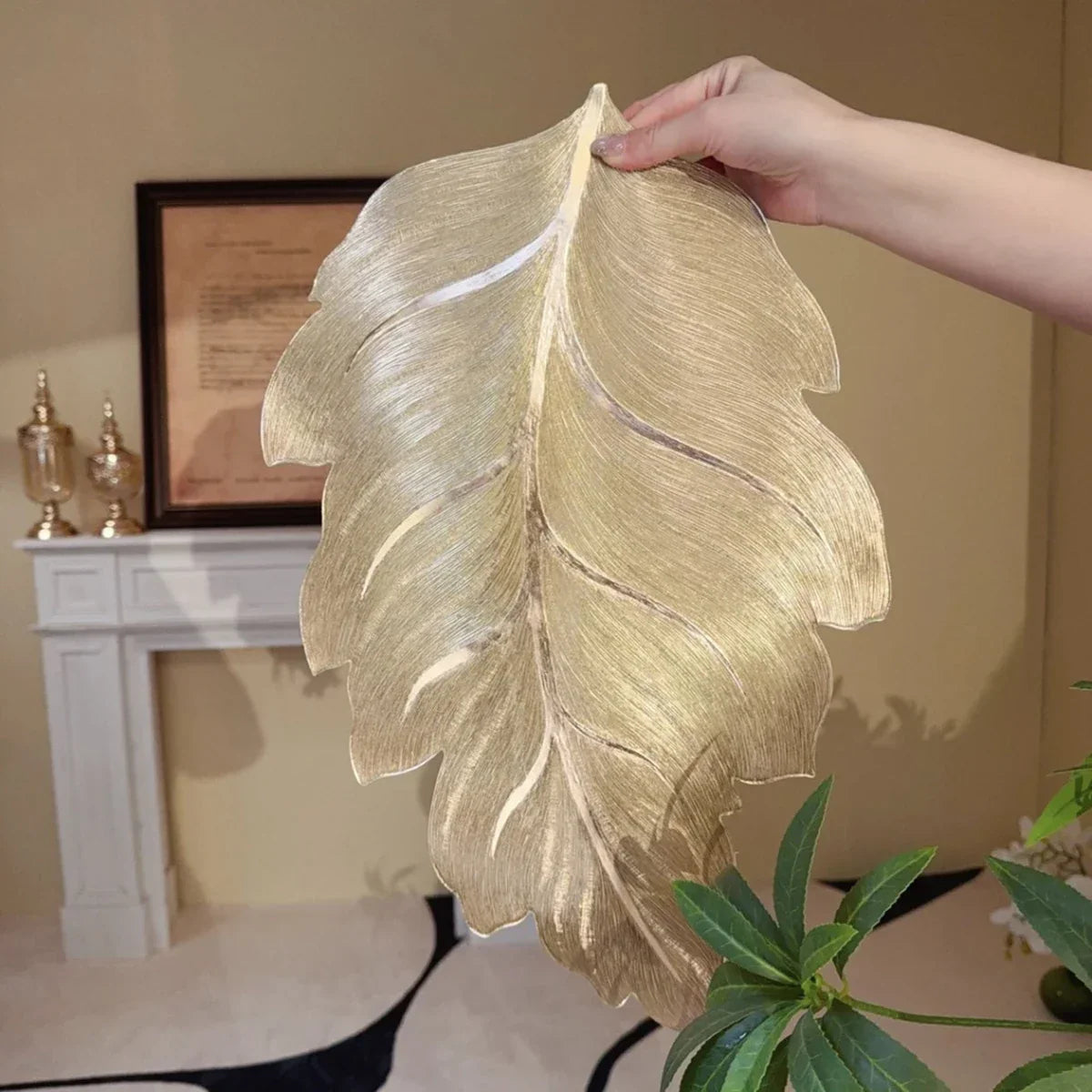 Gold Leaf Form Dekoratives ServiertaBrehnett | Brehn