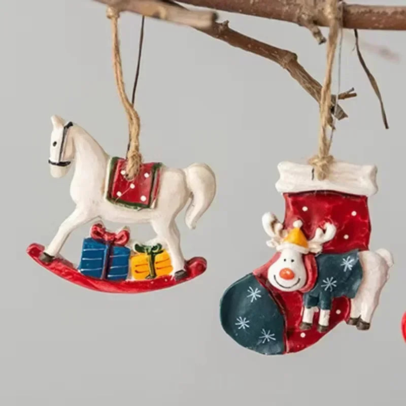 Klassische Weihnachtsdeko – Hängende Weihnachtsstrümpfe mit Elchmotiv | Brehn