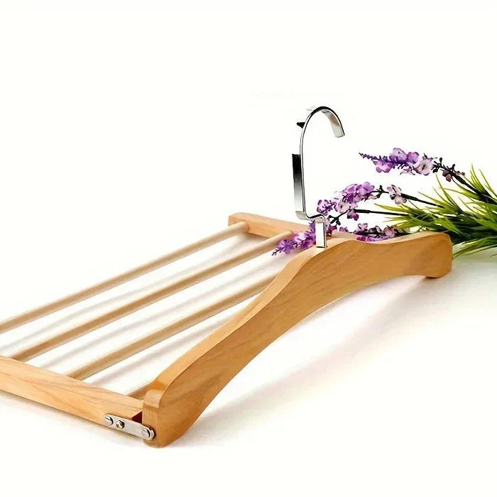 Holzkleiderbügel platzsparend mit robustem Metallhaken | Brehn