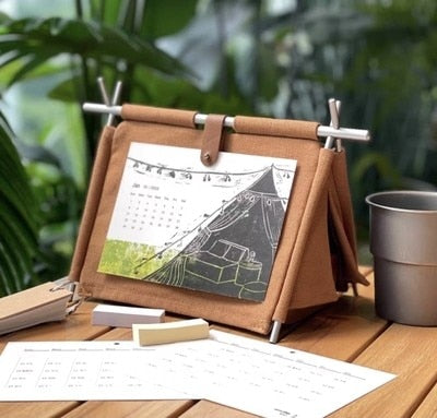 Brehn | Camping Dreams Zelt Schreibtisch Kalender