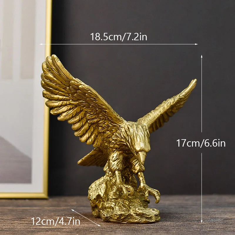 Goldene Adlerstatue aus Kunstharz, Tiermodell-Sammlung, Ornament für Zuhause, Büro, Schreibtisch, Feng Shui-Dekor, Figur, schlicht
