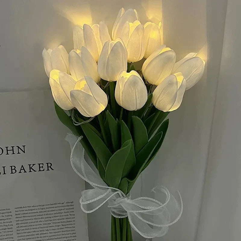 Brehn | TulipGlow - Tragbare LED Tulpen-Nachtlampe