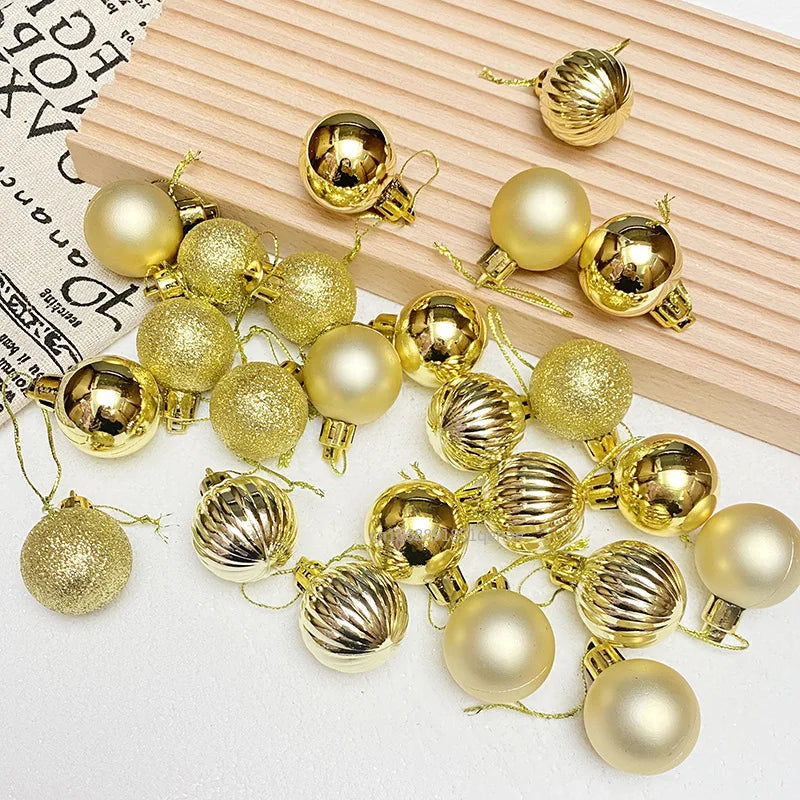 Brehn | Strahlendes Weihnachtsfest | Elegante Ornamente