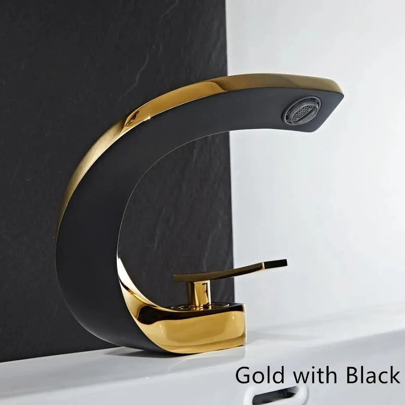 Nordic Arch Künstlerischer Deckmontierter Wasserhahn