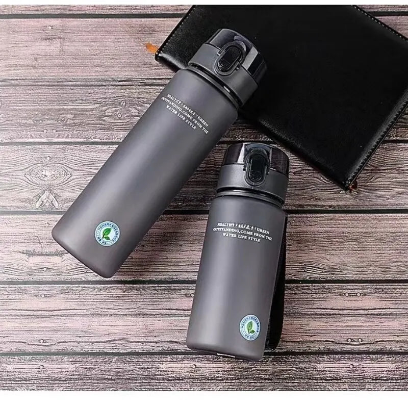 DraagDrink Wasserflasche – Auslaufsicher & BPA-frei für Sport, Arbeit & Reisen | Brehn