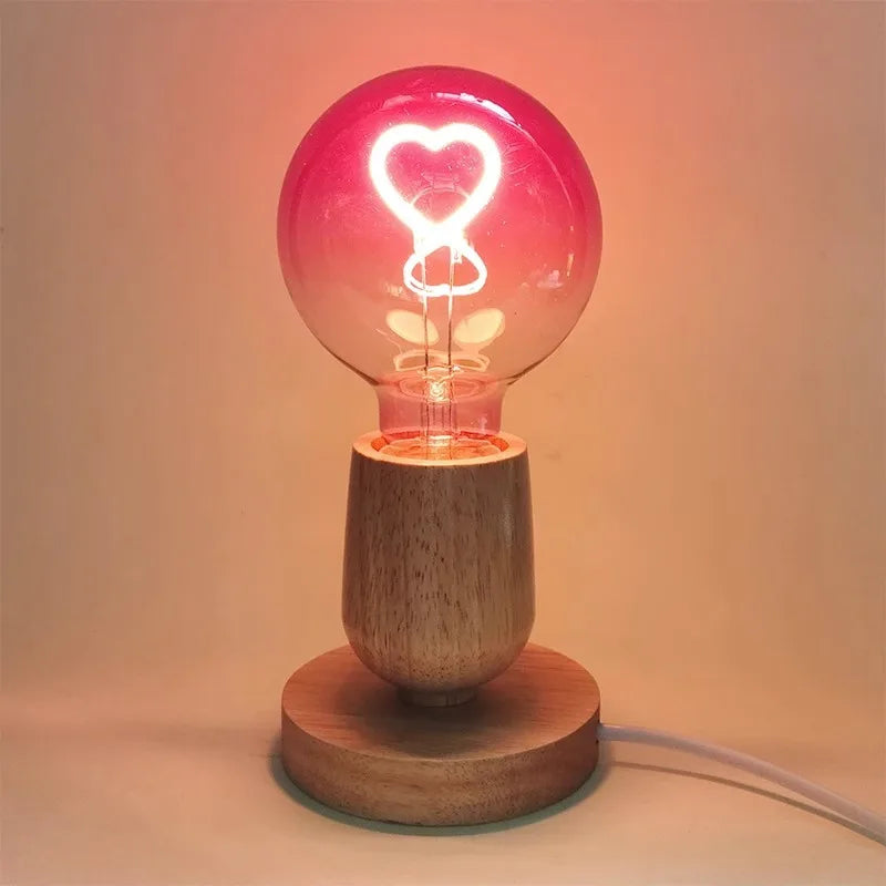 Pinke LED Glühbirne mit Herz-Muster – Farbverlauf | Brehn