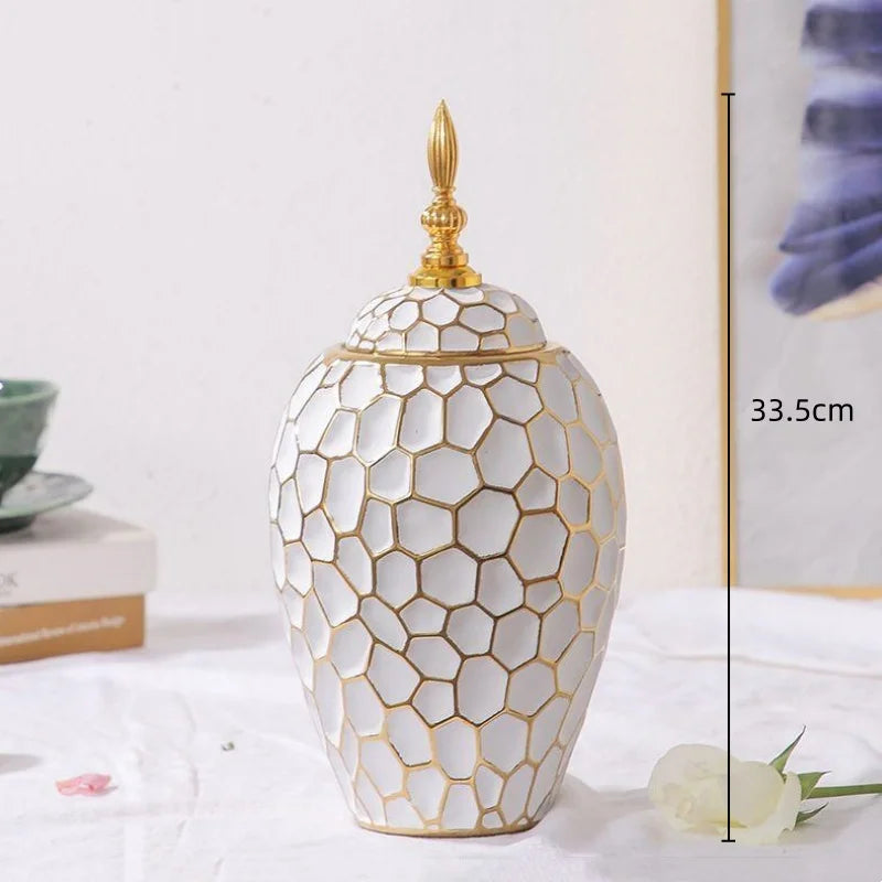 Brehn | Elegante Keramikvase mit goldenen Akzenten