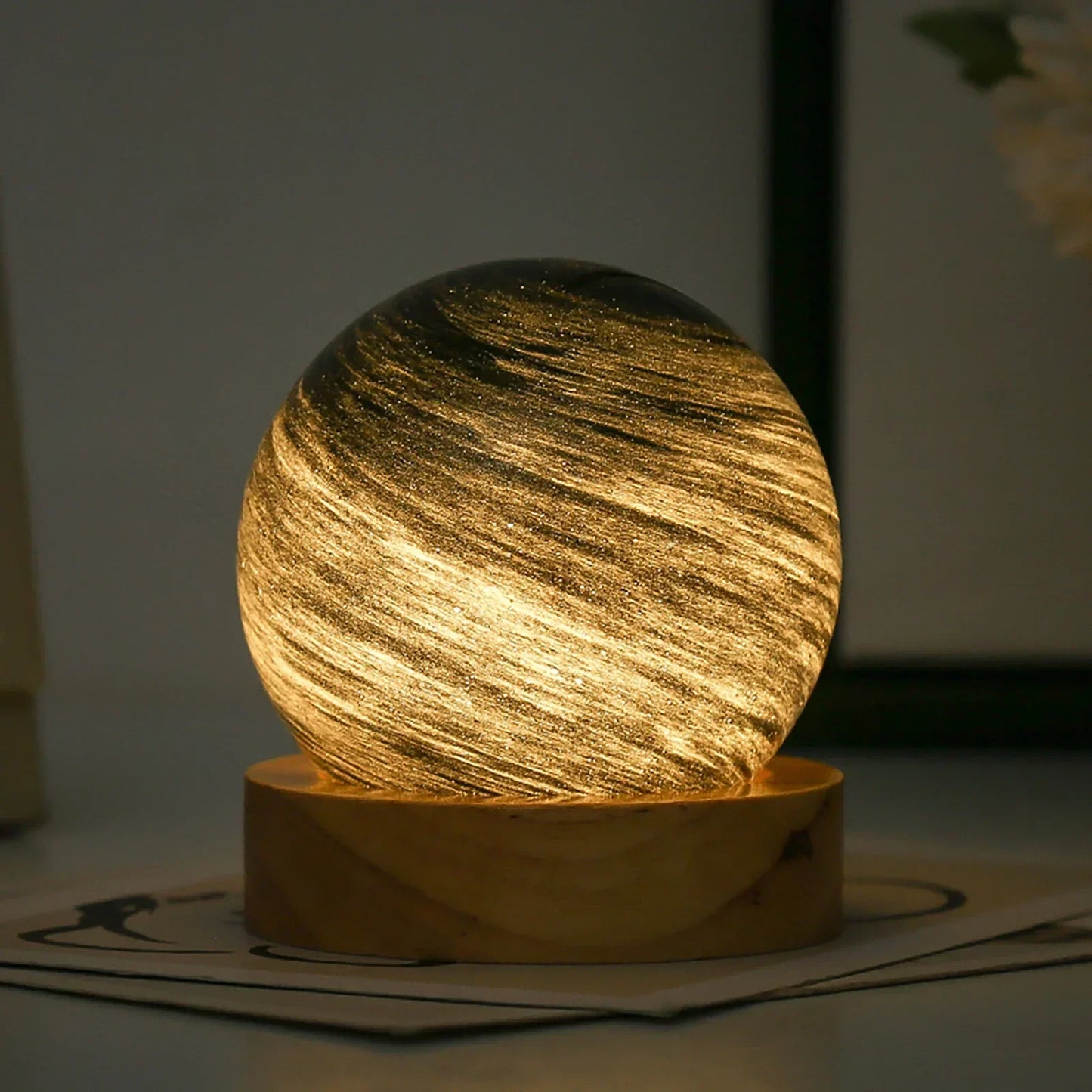 Brehn | CosmicGlow - Mini Nachtlichter 3D - Solar Dekoration LED - Galaxie Ambiente