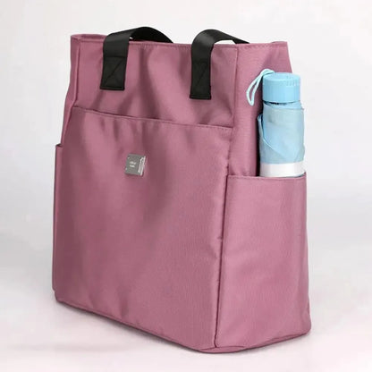 SchoolPro Tasche - Wasserdichte Leichte Handtasche mit Großem Fassungsvermögen | Brehn