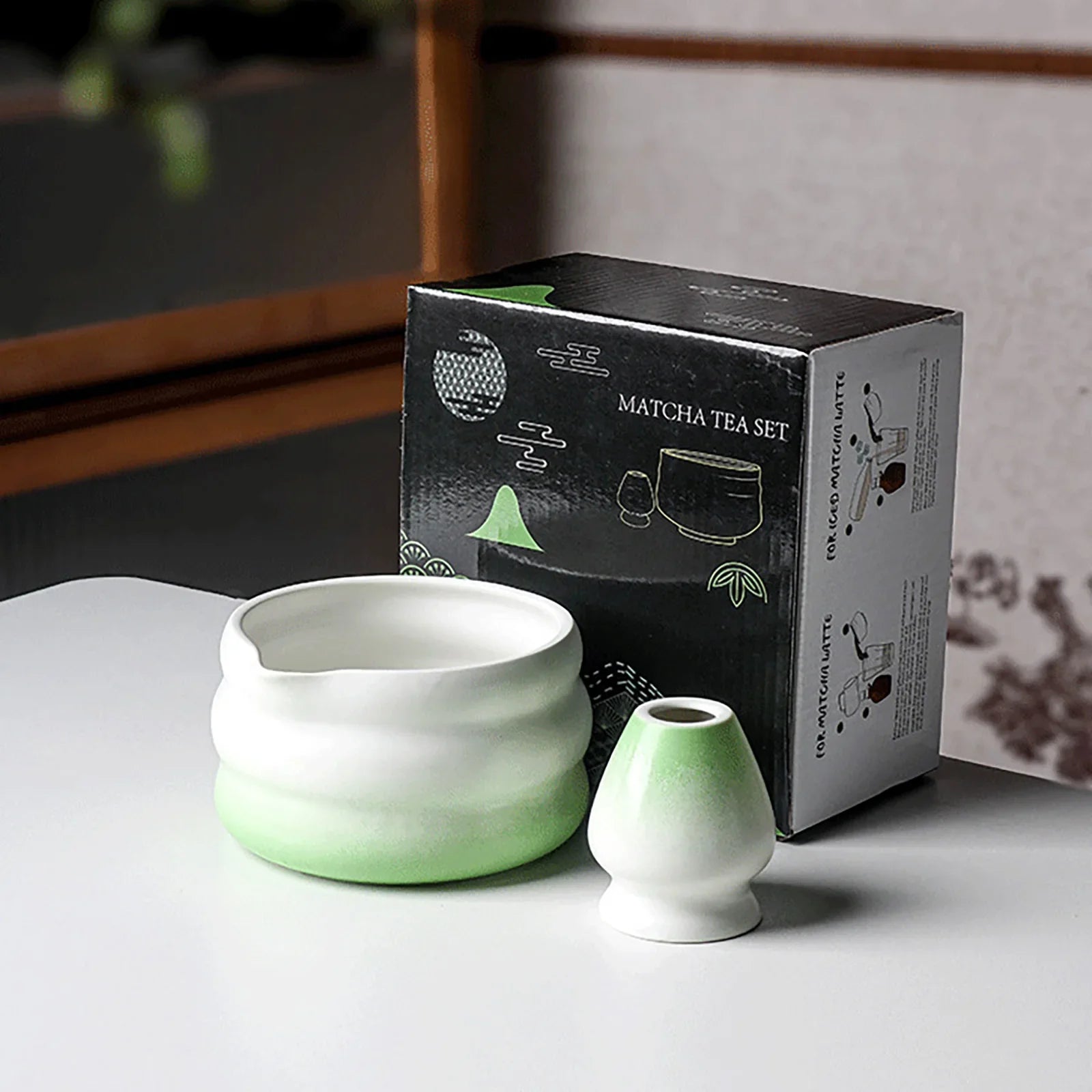 Traditionelle Japanische Matcha-Schüssel mit Ausguss und Whiskhalter – Keramik Teezeremonie Set in Elegantem Farbverlauf-5