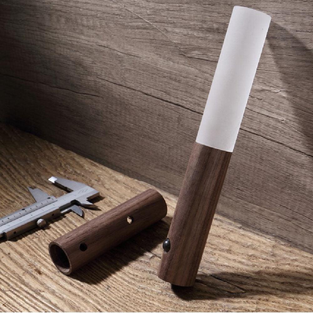 Wiederaufladbare LED Lampe mit Bewegungsmelder