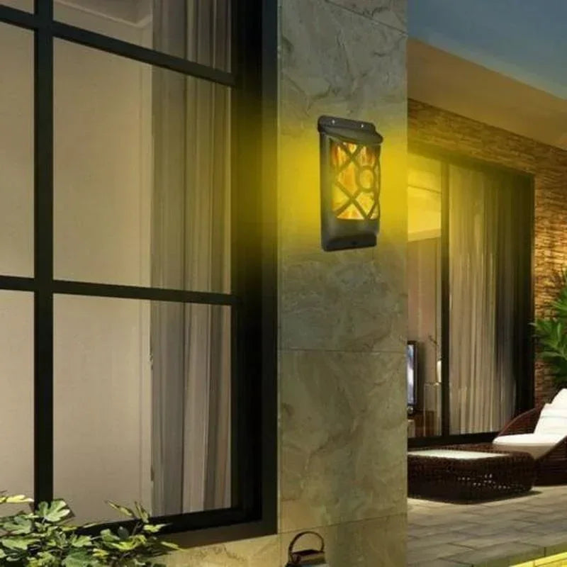 Brehn | Solar-Fackel FlammaLuce | 96 LED Flammenlicht | IP65 Wasserdicht | Garten Wandlampe mit Gitterdesign