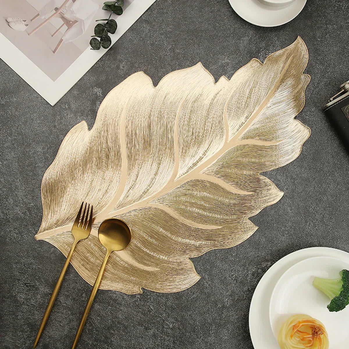 Gold Leaf Form Dekoratives Servierbrett