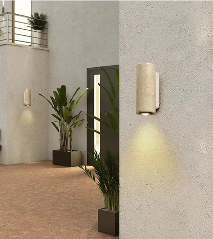 Brehn | Moderne natürliche LED-Wandlampe aus Travertin