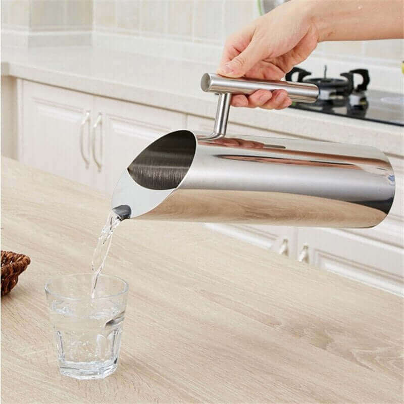 Super stylische chromfarbene Kaltes Wasser Krüge, erhältlich in 3 verschiedenen Größen