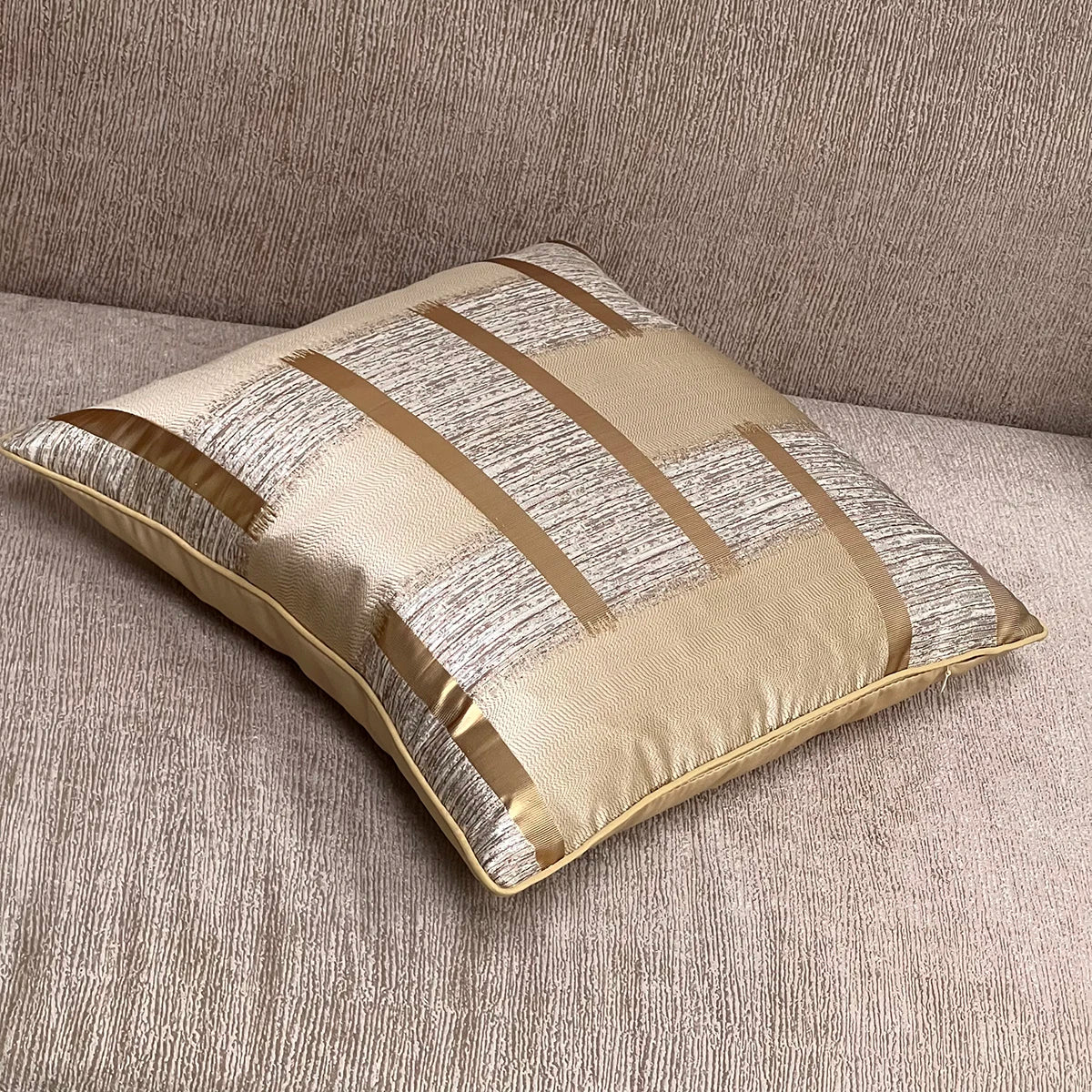 Glänzende Goldene Silber Streifen Jacquard Kissenbezüge 45x45cm Kissenbezüge Quadratischer Bezug Für Sofa Wurfkissen Licht Luxus Nordic Wohnkultur | Brehn
