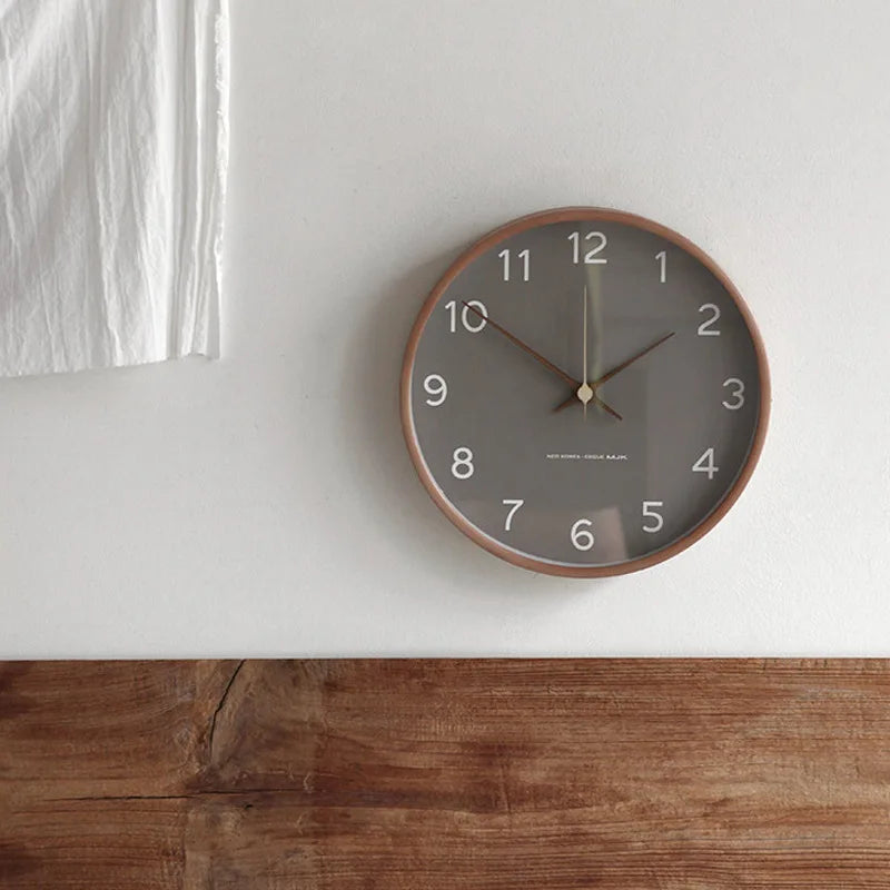Luxuriöse Wanduhr aus Holz und Glas mit Minimalistischem Design | Brehn