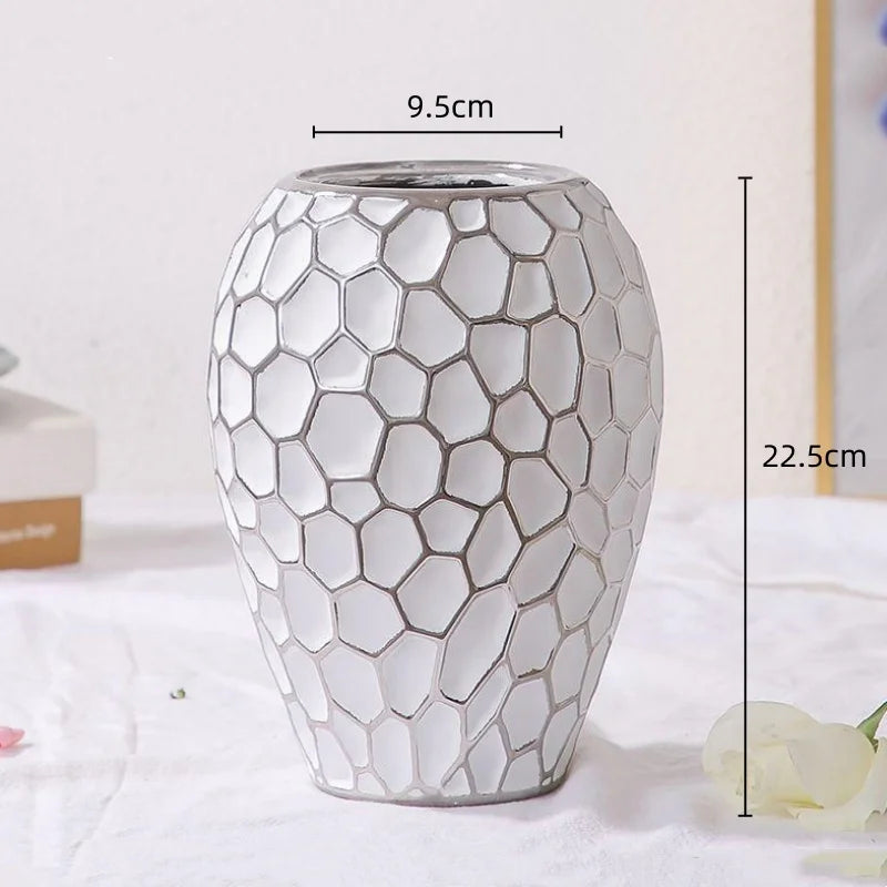 Brehn | Elegante Keramikvase mit goldenen Akzenten