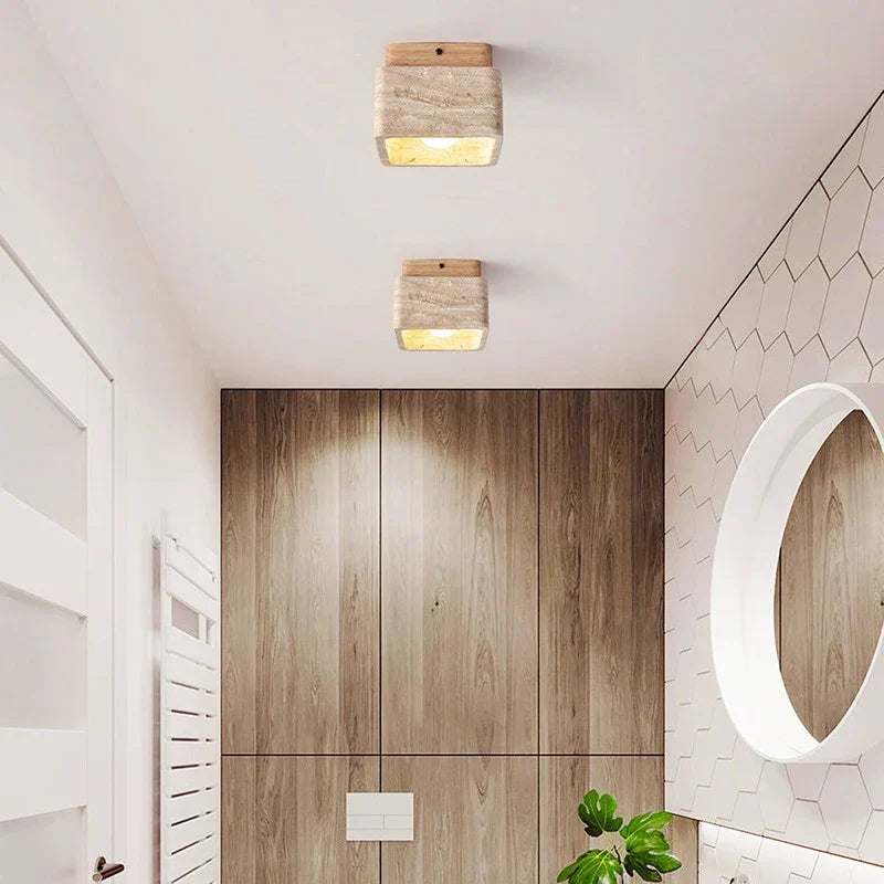 Brehn | Quadratische Travertin- und Holz-LED-Deckenleuchte