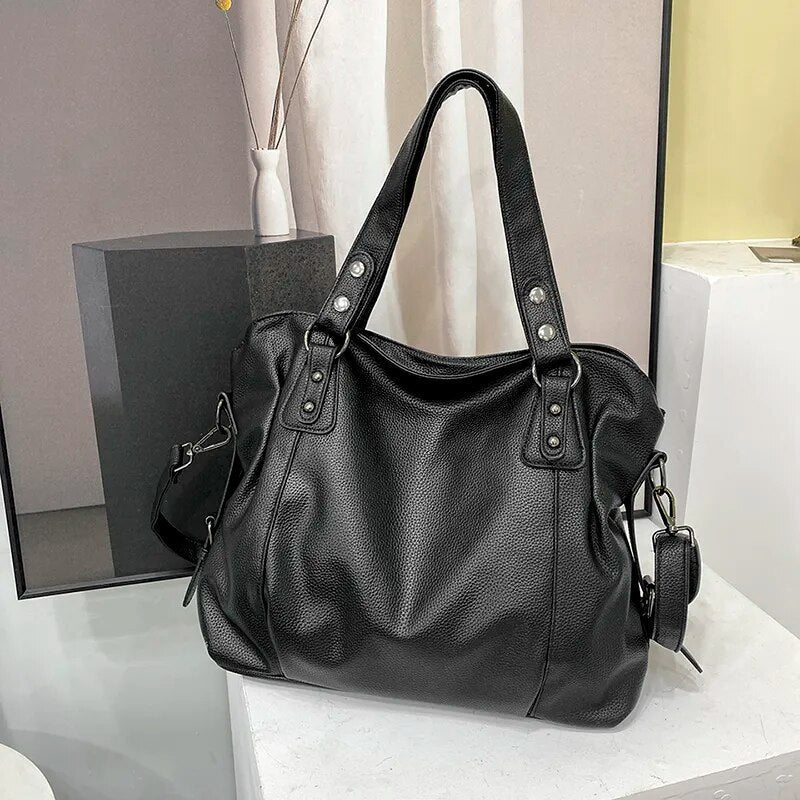 Althea Schultertasche mit großem Fassungsvermögen – Elegant & Funktional | Brehn