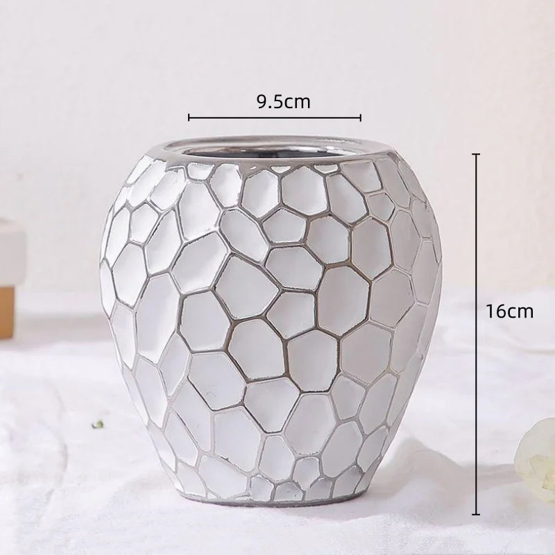 Brehn | Elegante Keramikvase mit goldenen Akzenten