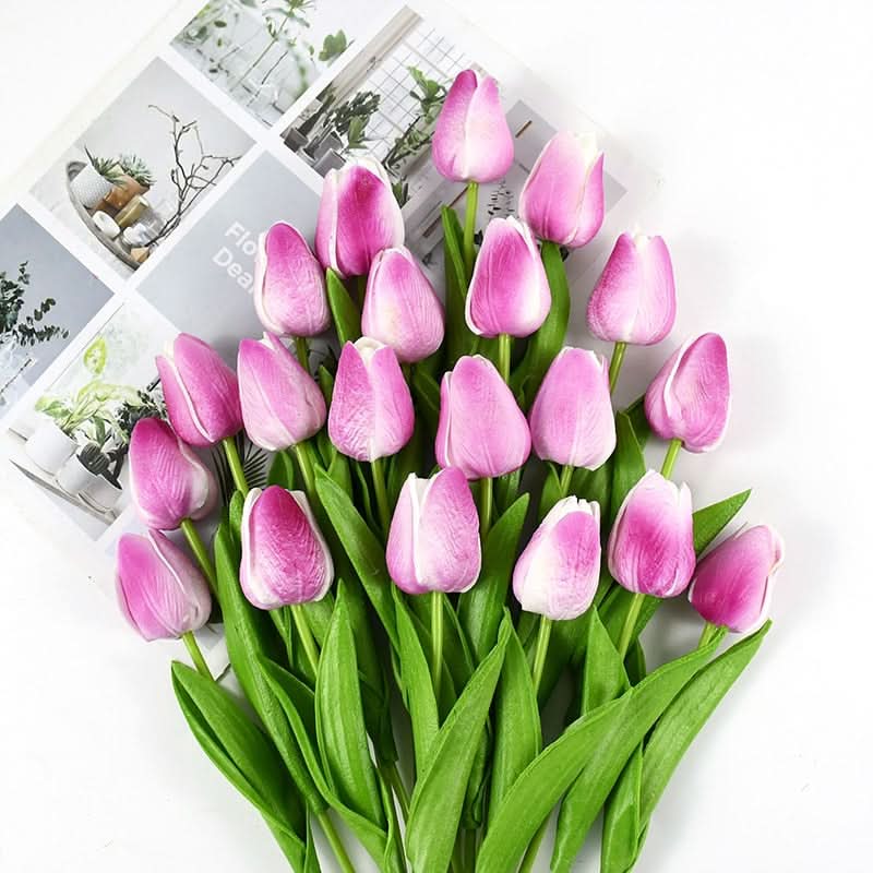 Künstlicher Tulpenstrauß mit realistisch wirkenden Blüten